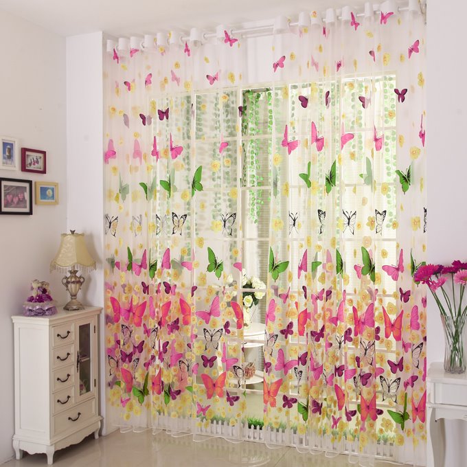 Dekorativer und schattierender, durchsichtiger Vorhang und Vorhänge aus Polyester mit bunten Schmetterlingen, bedruckt im pastoralen Stil